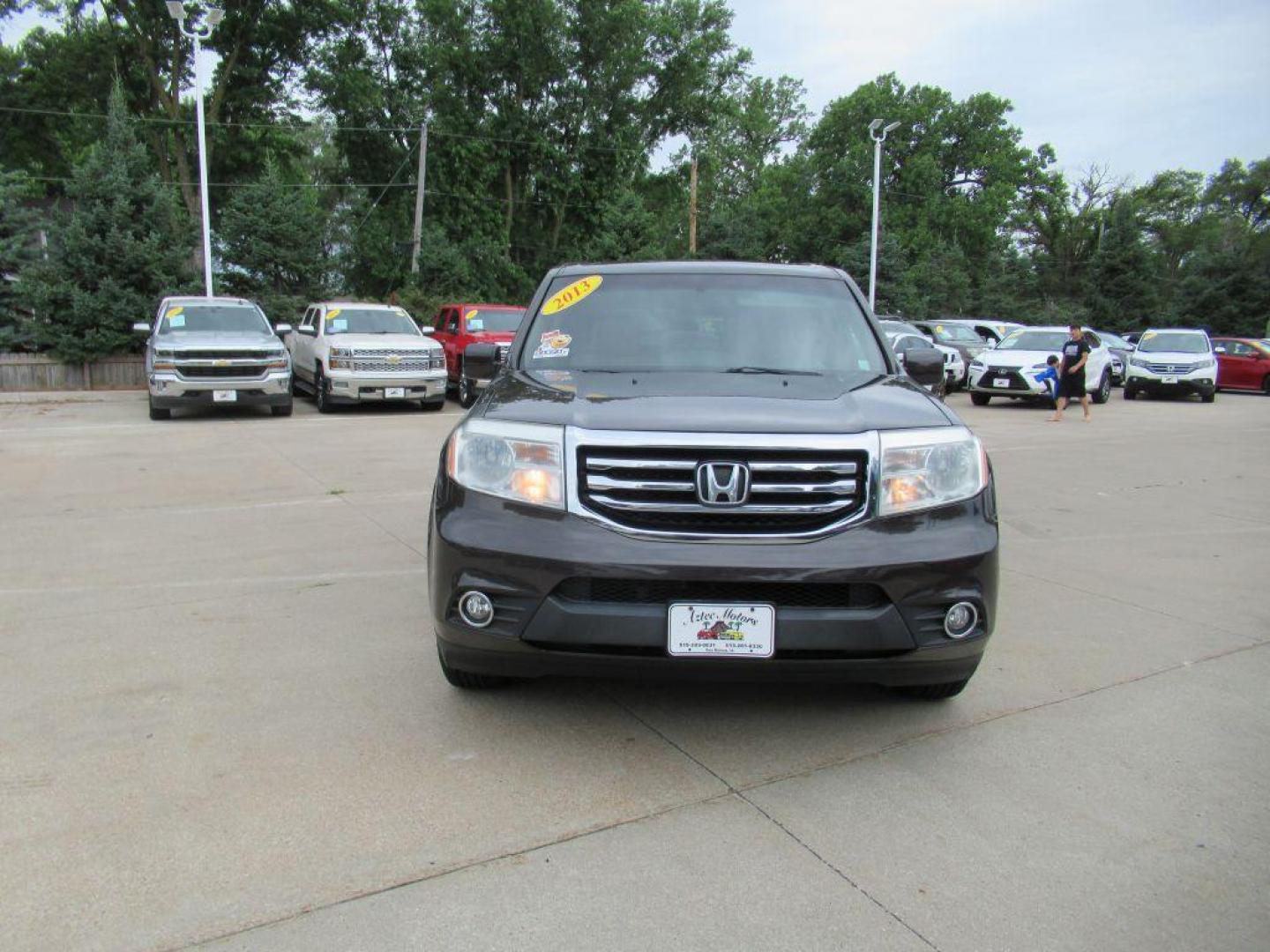 2013 GRAY HONDA PILOT EXL (5FNYF4H72DB) with an 3.5L engine, Automatic transmission, located at 908 SE 14th Street, Des Moines, IA, 50317, (515) 281-0330, 41.580303, -93.597046 - Photo#1