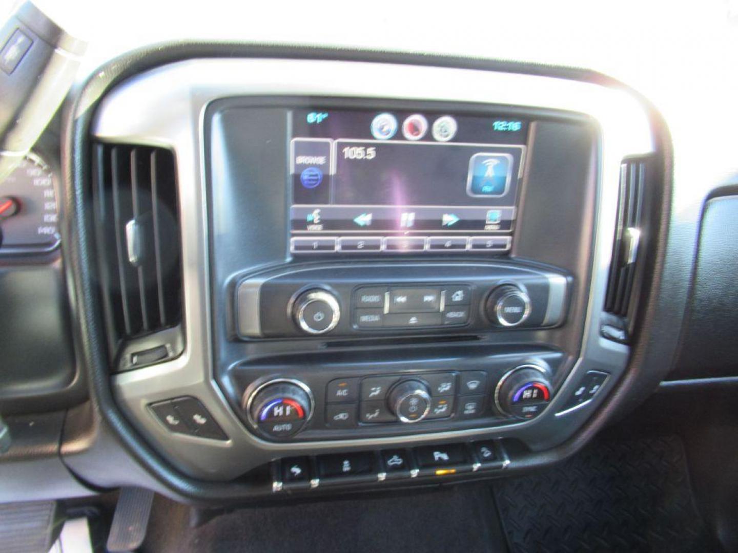 2014 SILVER CHEVROLET SILVERADO 1500 LT (3GCUKREH2EG) with an 4.3L engine, Automatic transmission, located at 908 SE 14th Street, Des Moines, IA, 50317, (515) 281-0330, 41.580303, -93.597046 - Photo#20