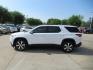 2018 WHITE CHEVROLET TRAVERSE LT (1GNEVHKW4JJ) with an 3.6L engine, Automatic transmission, located at 908 SE 14th Street, Des Moines, IA, 50317, (515) 281-0330, 41.580303, -93.597046 - Photo#7