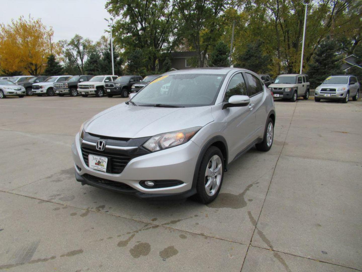 2016 SILVER HONDA HR-V EX (3CZRU6H5XGM) with an 1.8L engine, Continuously Variable transmission, located at 908 SE 14th Street, Des Moines, IA, 50317, (515) 281-0330, 41.580303, -93.597046 - Photo#0