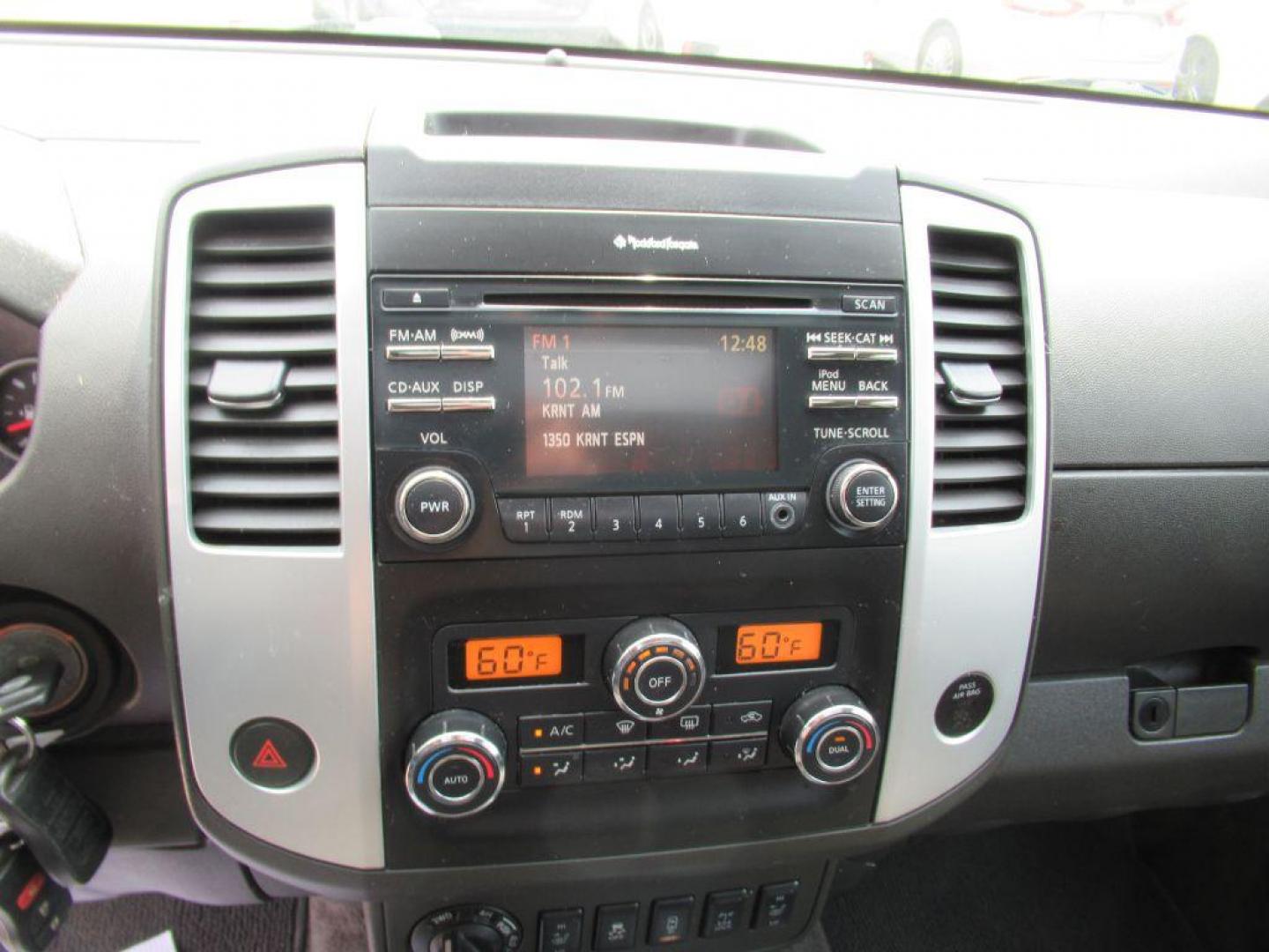 2014 WHITE NISSAN FRONTIER S (1N6AD0EV2EN) with an 4.0L engine, Automatic transmission, located at 908 SE 14th Street, Des Moines, IA, 50317, (515) 281-0330, 41.580303, -93.597046 - Photo#21