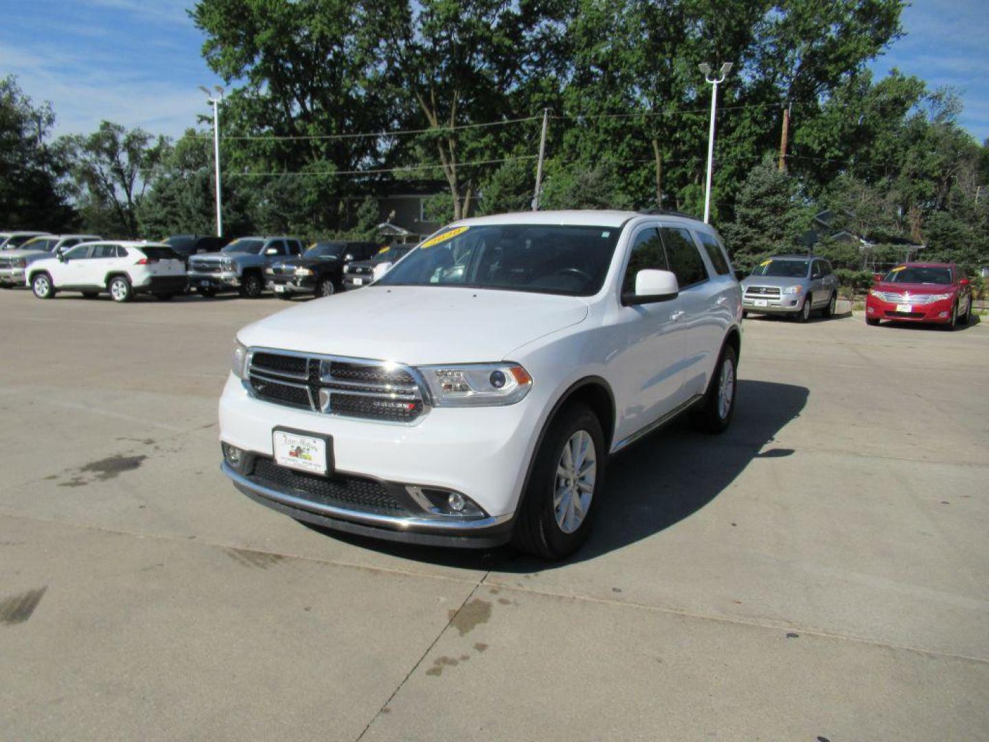 2020 WHITE DODGE DURANGO SXT (1C4RDJAGXLC) with an 3.6L engine, Automatic transmission, located at 908 SE 14th Street, Des Moines, IA, 50317, (515) 281-0330, 41.580303, -93.597046 - Photo#0