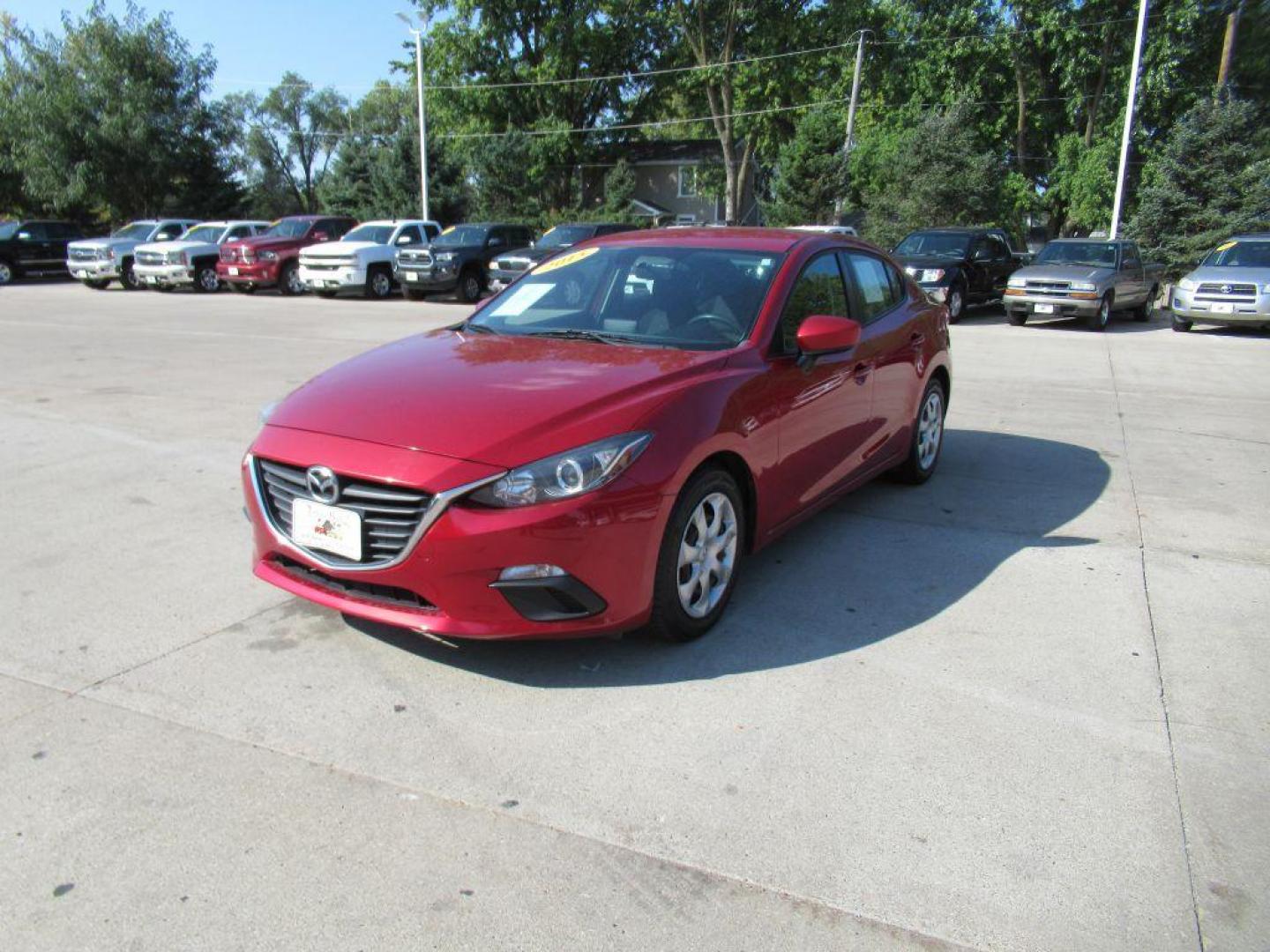 2015 RED MAZDA 3 SPORT (3MZBM1U75FM) with an 2.0L engine, Automatic transmission, located at 908 SE 14th Street, Des Moines, IA, 50317, (515) 281-0330, 41.580303, -93.597046 - Photo#0