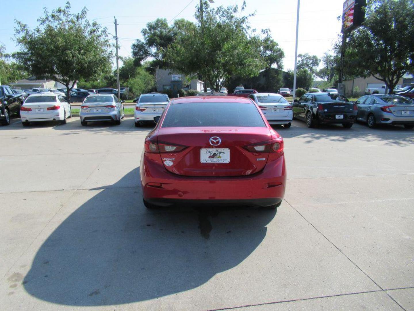 2015 RED MAZDA 3 SPORT (3MZBM1U75FM) with an 2.0L engine, Automatic transmission, located at 908 SE 14th Street, Des Moines, IA, 50317, (515) 281-0330, 41.580303, -93.597046 - Photo#5