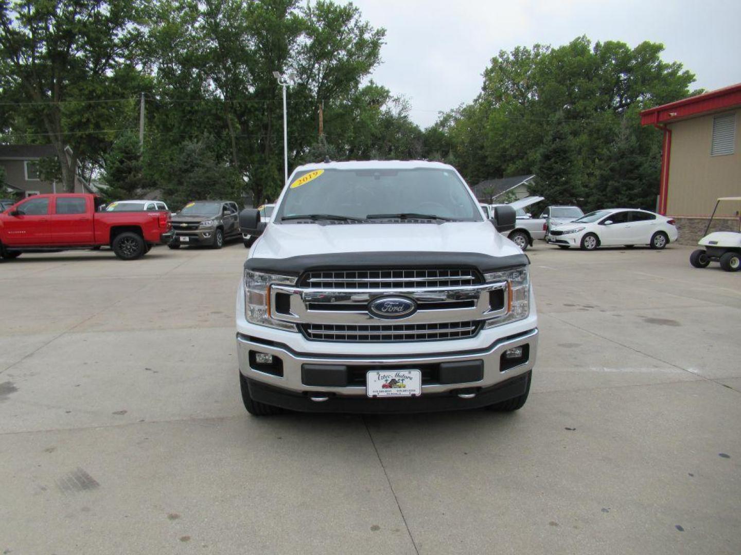 2019 WHITE FORD F150 SUPERCREW XLT (1FTEW1E47KK) with an 3.5L engine, Automatic transmission, located at 908 SE 14th Street, Des Moines, IA, 50317, (515) 281-0330, 41.580303, -93.597046 - Photo#1