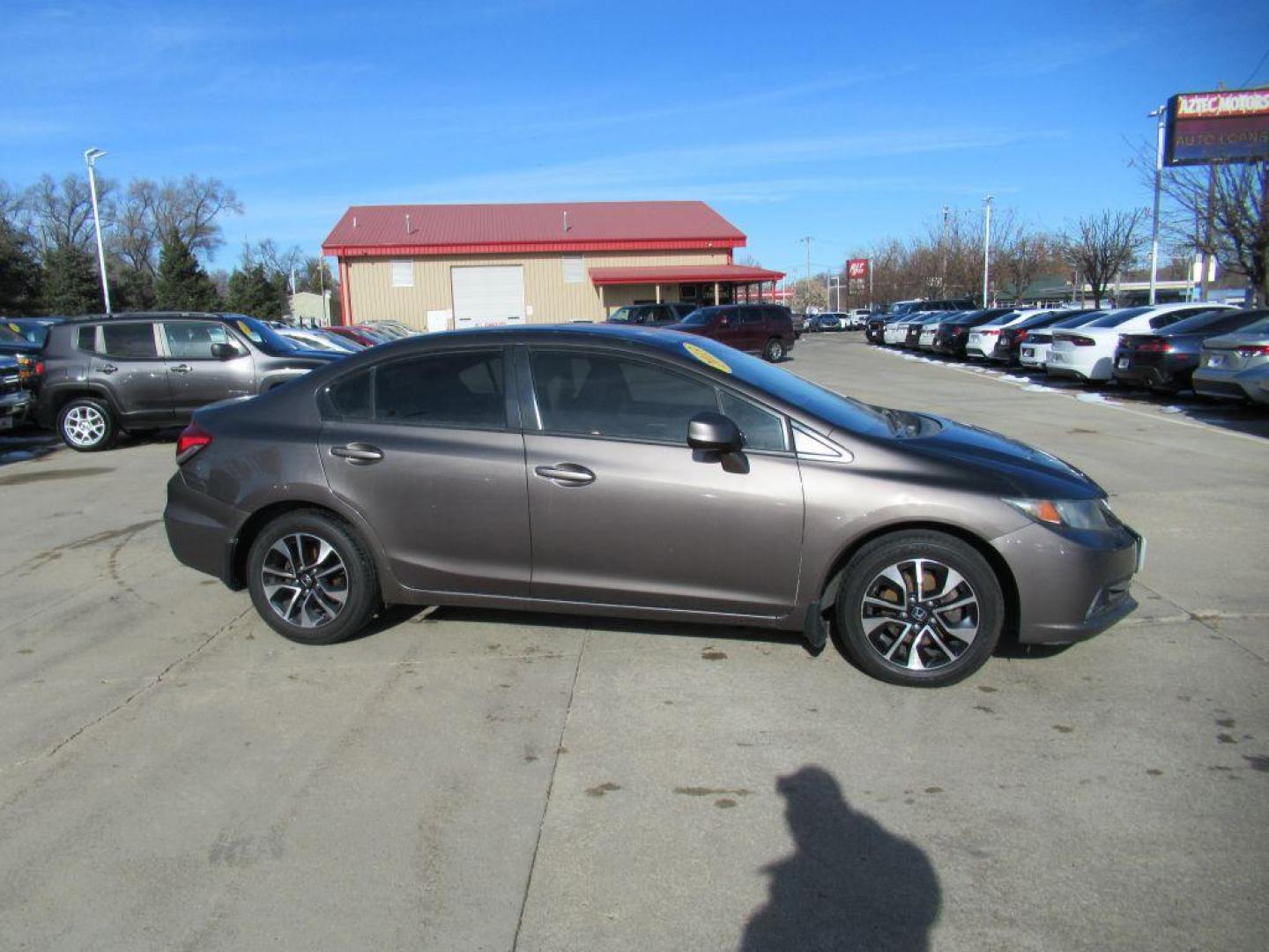 2013 TAN HONDA CIVIC EX (2HGFB2F88DH) with an 1.8L engine, Automatic transmission, located at 908 SE 14th Street, Des Moines, IA, 50317, (515) 281-0330, 41.580303, -93.597046 - Photo#3