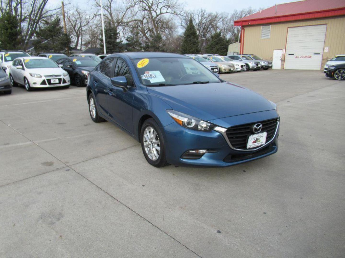 2017 BLUE MAZDA 3 SPORT (JM1BN1U73H1) with an 2.0L engine, Automatic transmission, located at 908 SE 14th Street, Des Moines, IA, 50317, (515) 281-0330, 41.580303, -93.597046 - Photo#2