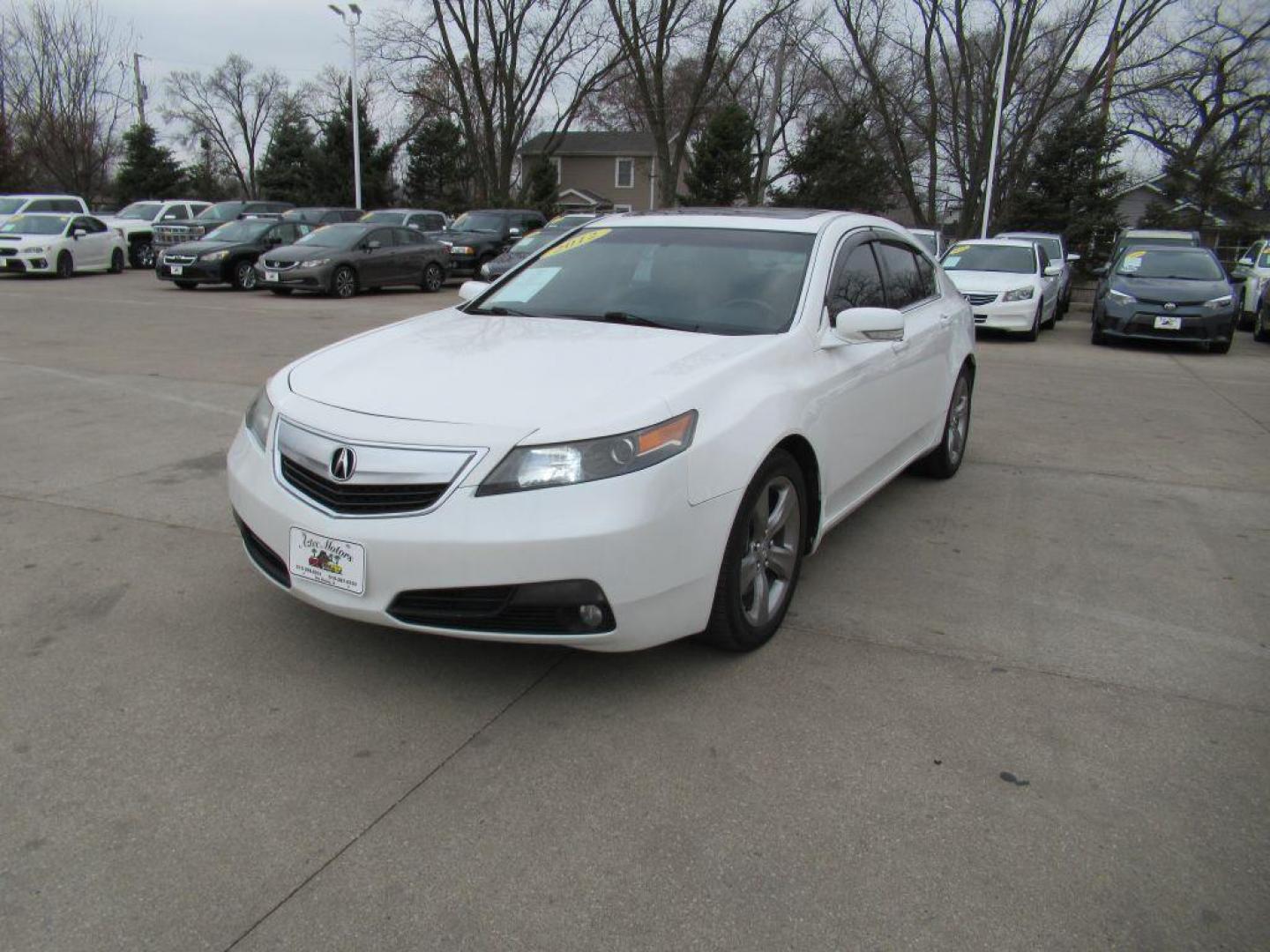 2012 WHITE ACURA TL (19UUA9F54CA) with an 3.7L engine, Automatic transmission, located at 908 SE 14th Street, Des Moines, IA, 50317, (515) 281-0330, 41.580303, -93.597046 - Photo#0