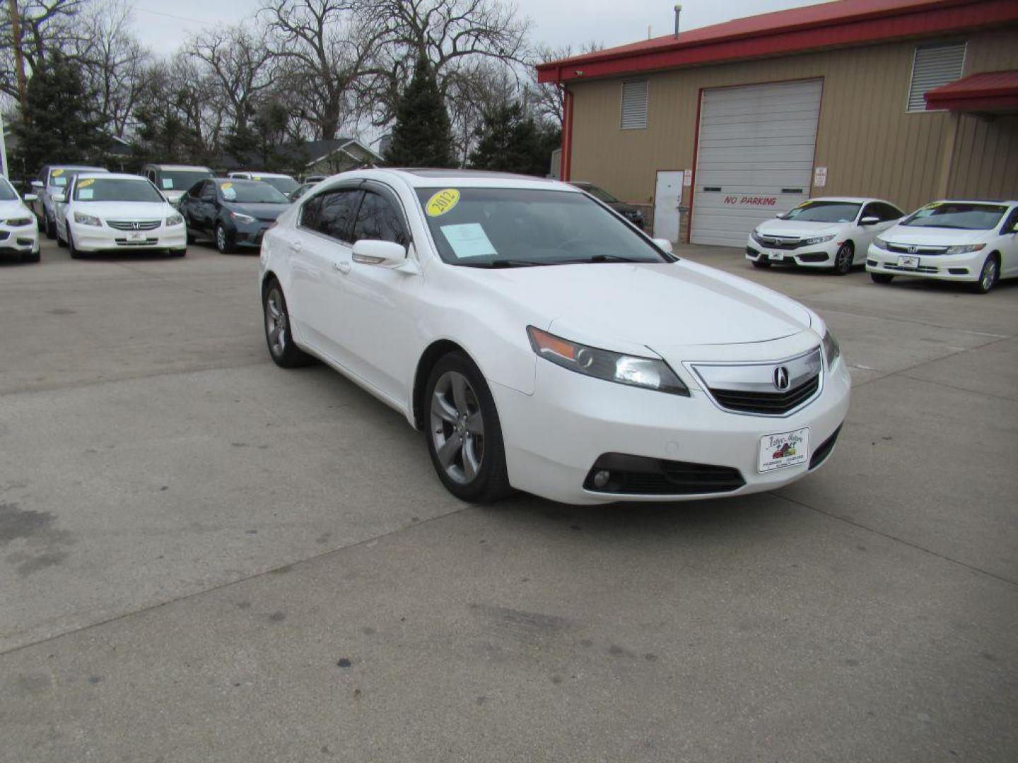 2012 WHITE ACURA TL (19UUA9F54CA) with an 3.7L engine, Automatic transmission, located at 908 SE 14th Street, Des Moines, IA, 50317, (515) 281-0330, 41.580303, -93.597046 - Photo#2