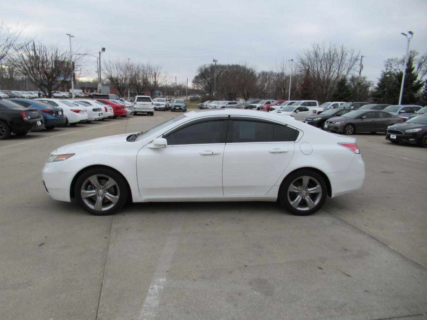 2012 WHITE ACURA TL (19UUA9F54CA) with an 3.7L engine, Automatic transmission, located at 908 SE 14th Street, Des Moines, IA, 50317, (515) 281-0330, 41.580303, -93.597046 - Photo#7