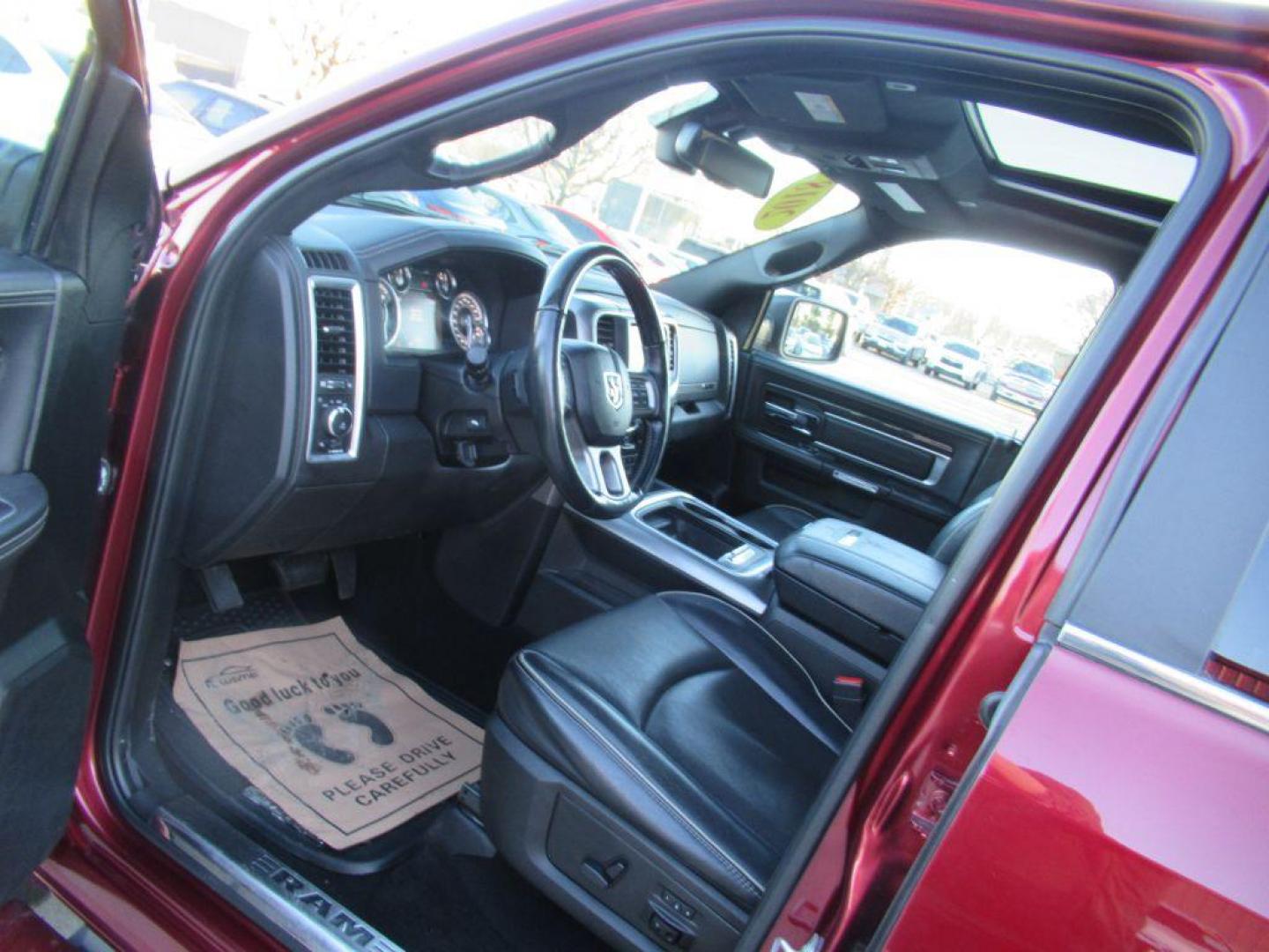 2018 RED RAM 1500 LONGHORN (1C6RR7WTXJS) with an 5.7L engine, Automatic transmission, located at 908 SE 14th Street, Des Moines, IA, 50317, (515) 281-0330, 41.580303, -93.597046 - Photo#25