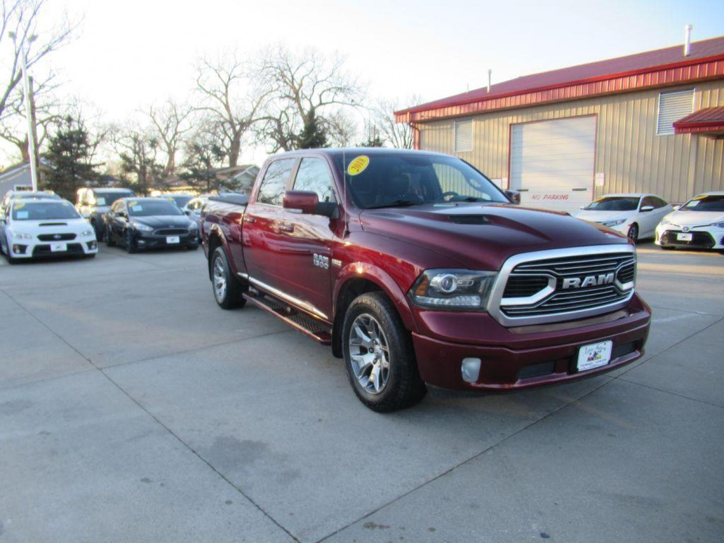 2018 RED RAM 1500 LONGHORN (1C6RR7WTXJS) with an 5.7L engine, Automatic transmission, located at 908 SE 14th Street, Des Moines, IA, 50317, (515) 281-0330, 41.580303, -93.597046 - Photo#2