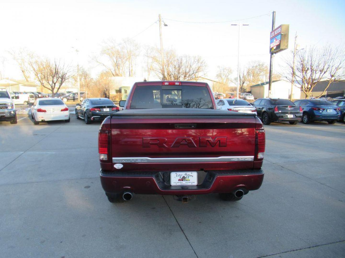 2018 RED RAM 1500 LONGHORN (1C6RR7WTXJS) with an 5.7L engine, Automatic transmission, located at 908 SE 14th Street, Des Moines, IA, 50317, (515) 281-0330, 41.580303, -93.597046 - Photo#5