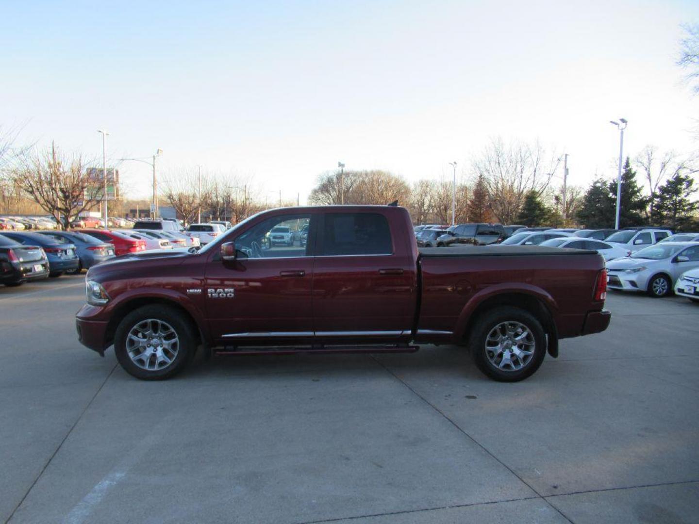 2018 RED RAM 1500 LONGHORN (1C6RR7WTXJS) with an 5.7L engine, Automatic transmission, located at 908 SE 14th Street, Des Moines, IA, 50317, (515) 281-0330, 41.580303, -93.597046 - Photo#7