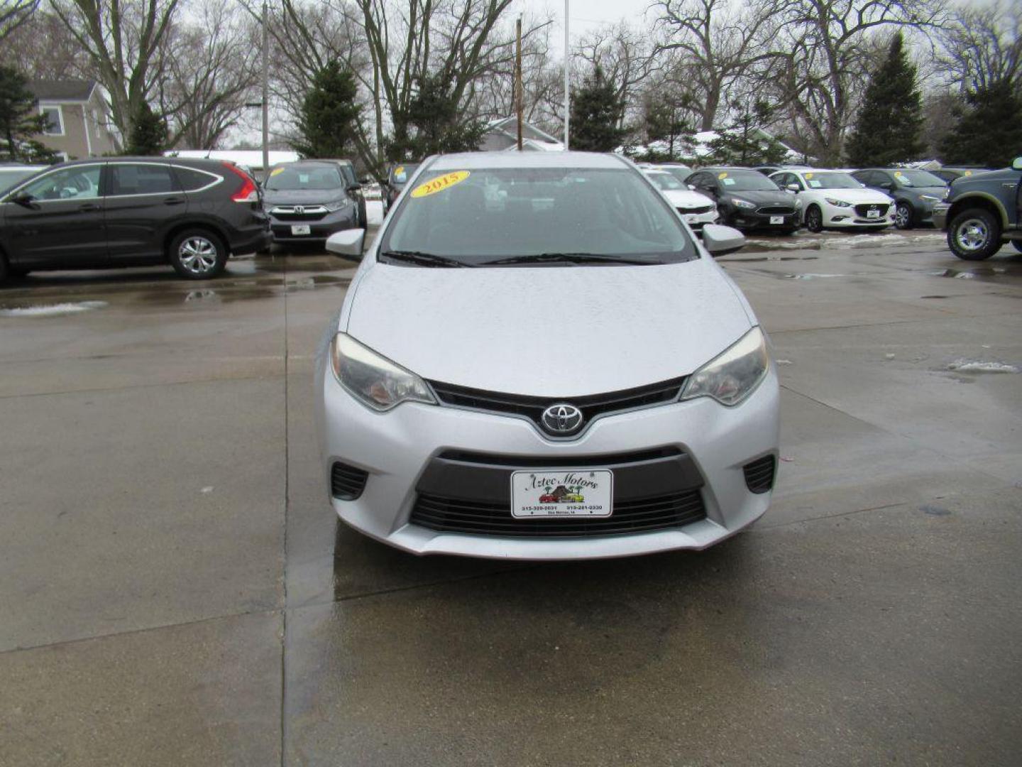 2015 SILVER TOYOTA COROLLA L (2T1BURHE9FC) with an 1.8L engine, Automatic transmission, located at 908 SE 14th Street, Des Moines, IA, 50317, (515) 281-0330, 41.580303, -93.597046 - Photo#1