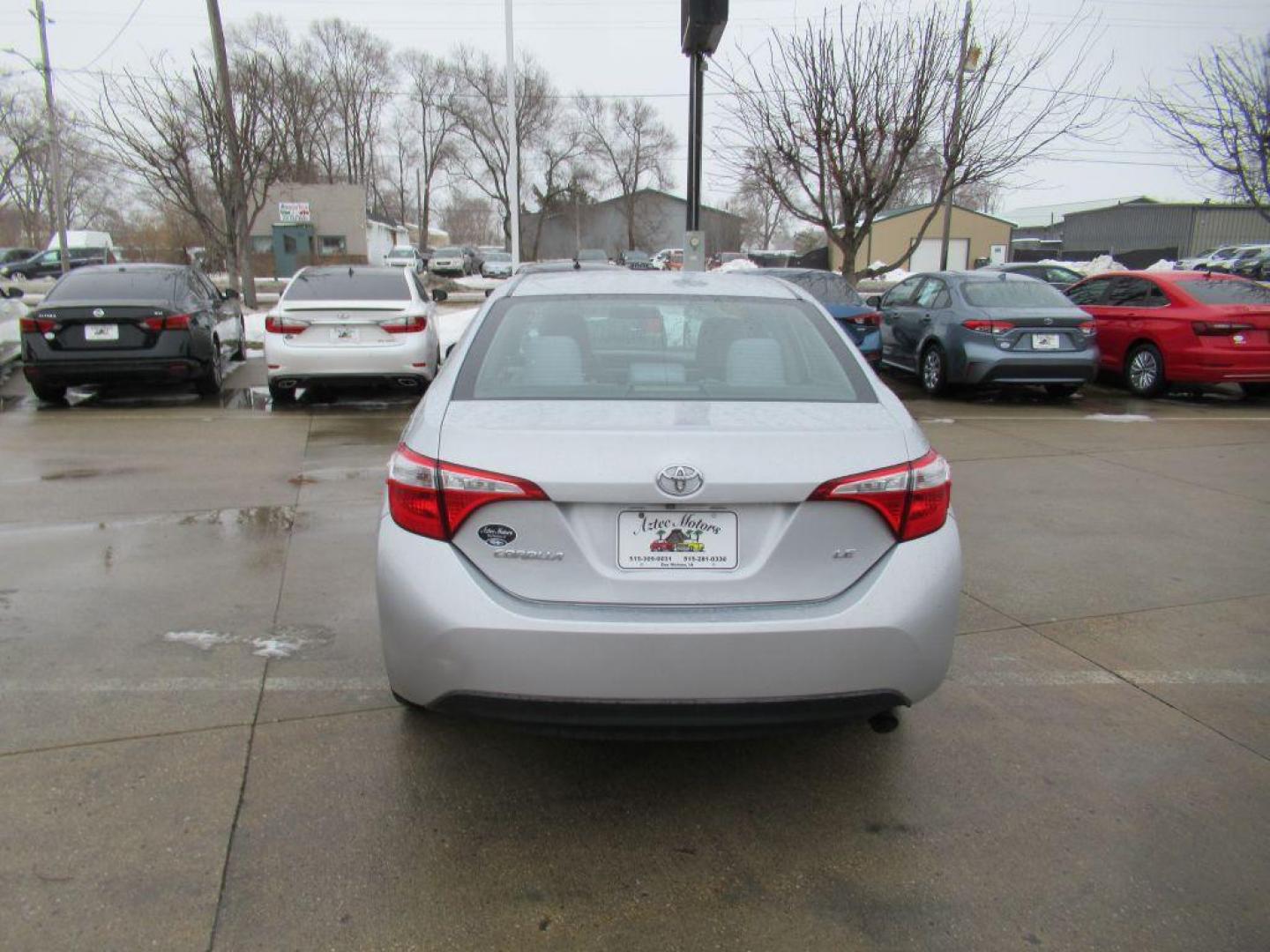 2015 SILVER TOYOTA COROLLA L (2T1BURHE9FC) with an 1.8L engine, Automatic transmission, located at 908 SE 14th Street, Des Moines, IA, 50317, (515) 281-0330, 41.580303, -93.597046 - Photo#5