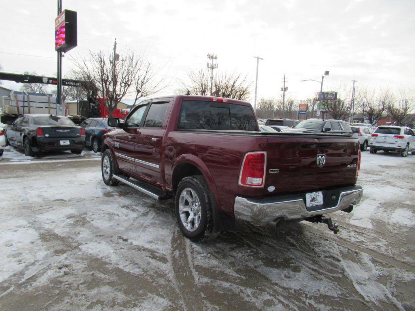 2018 BURGAN RAM 1500 CREW CAB LARAMIE (1C6RR7NT7JS) with an 5.7L engine, Automatic transmission, located at 908 SE 14th Street, Des Moines, IA, 50317, (515) 281-0330, 41.580303, -93.597046 - Photo#6