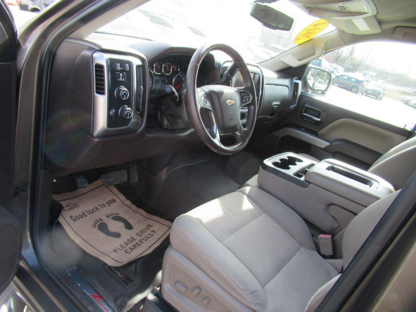 2014 BROWN CHEVROLET SILVERADO 1500 LT (3GCUKREC5EG) with an 5.3L engine, Automatic transmission, located at 908 SE 14th Street, Des Moines, IA, 50317, (515) 281-0330, 41.580303, -93.597046 - Photo#25