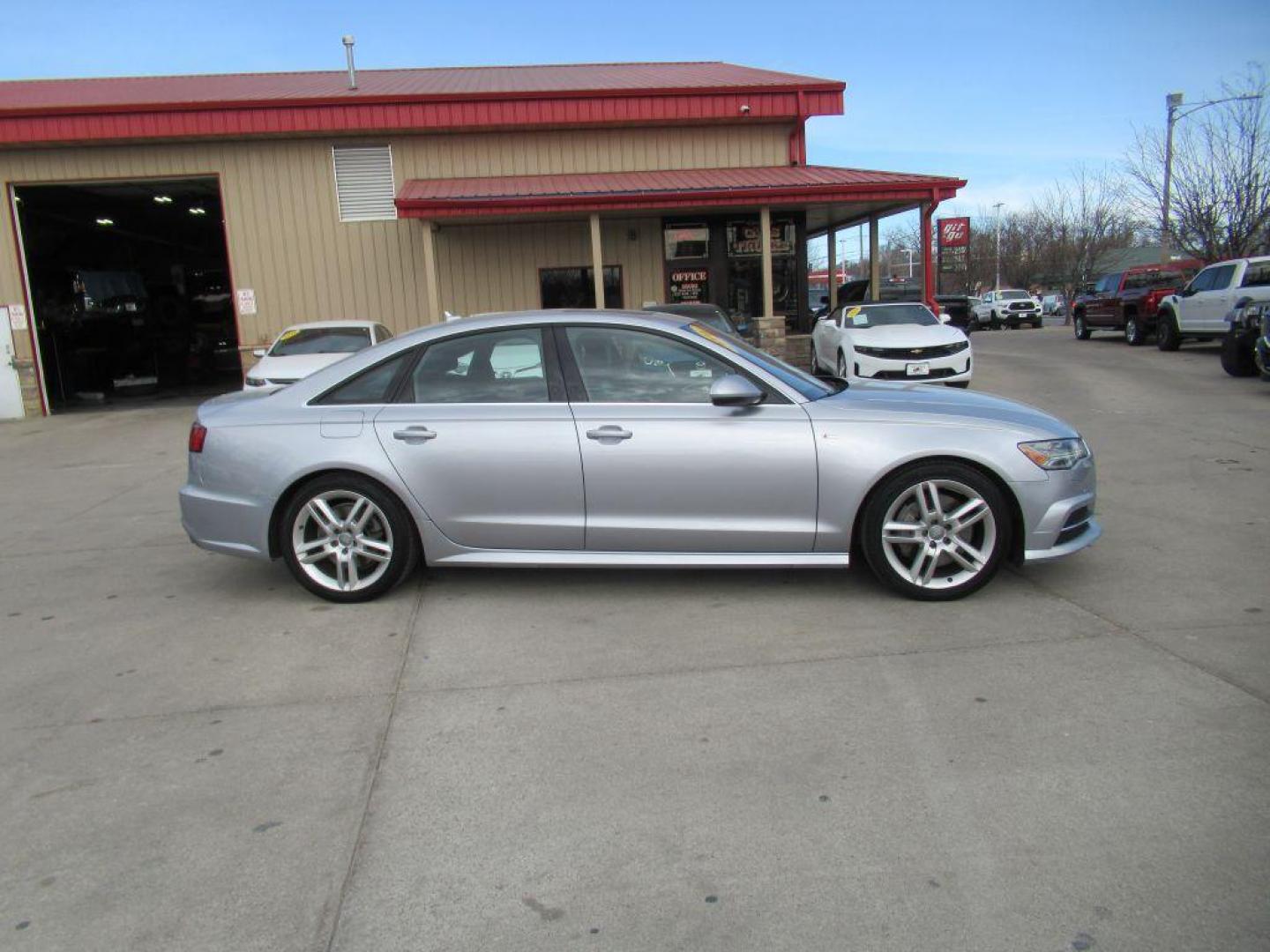 2016 SILVER AUDI A6 PREMIUM PLUS (WAUGFAFC1GN) with an 2.0L engine, Automatic transmission, located at 908 SE 14th Street, Des Moines, IA, 50317, (515) 281-0330, 41.580303, -93.597046 - Photo#3