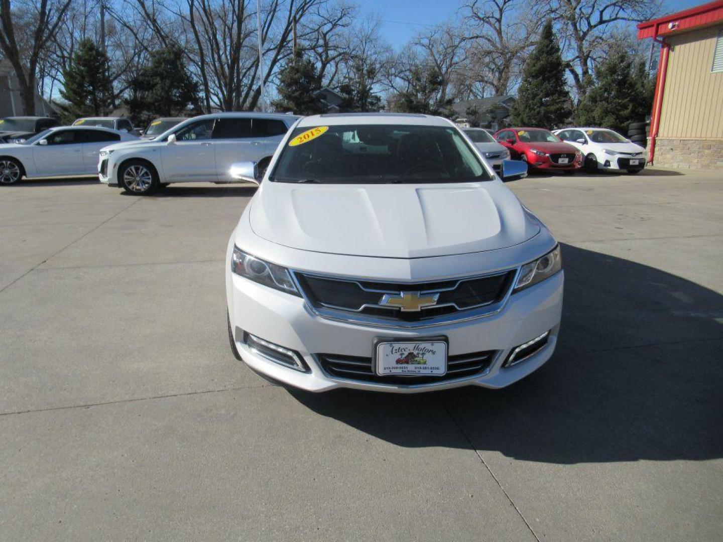 2015 WHITE CHEVROLET IMPALA LTZ (1G1165S3XFU) with an 3.6L engine, Automatic transmission, located at 908 SE 14th Street, Des Moines, IA, 50317, (515) 281-0330, 41.580303, -93.597046 - Photo#1