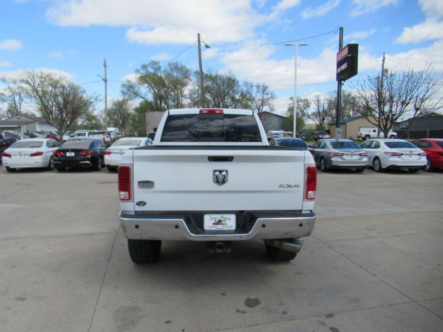 2013 WHITE RAM 2500 LONGHORN (3C6UR5PLXDG) with an 6.7L engine, Automatic transmission, located at 908 SE 14th Street, Des Moines, IA, 50317, (515) 281-0330, 41.580303, -93.597046 - Photo#5