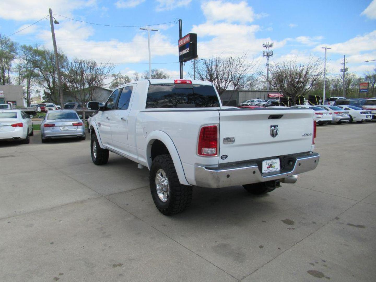 2013 WHITE RAM 2500 LONGHORN (3C6UR5PLXDG) with an 6.7L engine, Automatic transmission, located at 908 SE 14th Street, Des Moines, IA, 50317, (515) 281-0330, 41.580303, -93.597046 - Photo#6