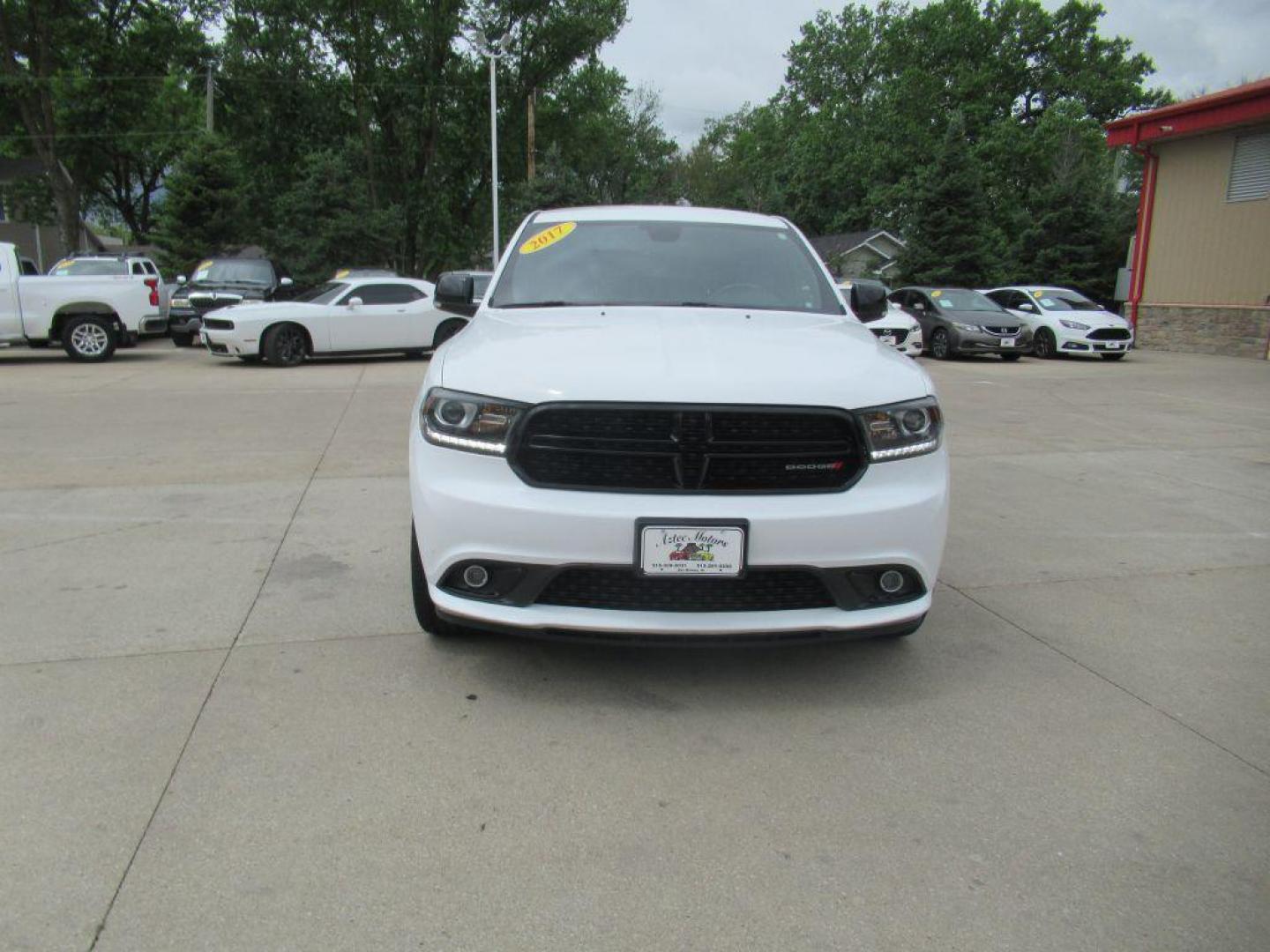 2017 WHITE DODGE DURANGO GT (1C4RDJDG0HC) with an 3.6L engine, Automatic transmission, located at 908 SE 14th Street, Des Moines, IA, 50317, (515) 281-0330, 41.580303, -93.597046 - Photo#1