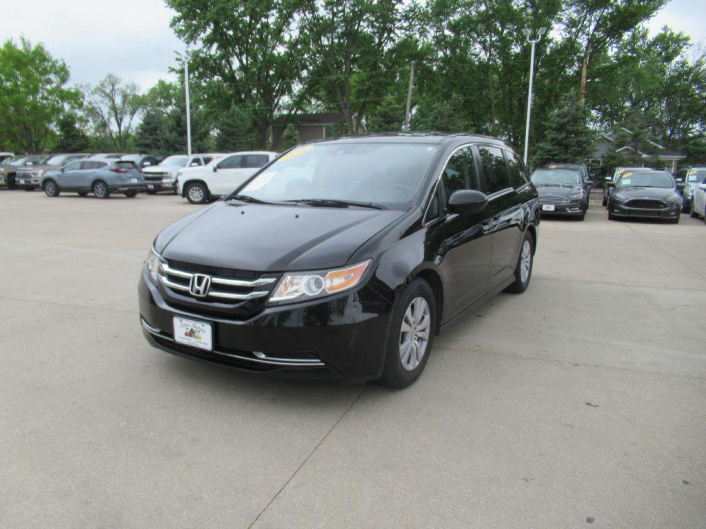 2014 BLACK HONDA ODYSSEY EXL (5FNRL5H64EB) with an 3.5L engine, Automatic transmission, located at 908 SE 14th Street, Des Moines, IA, 50317, (515) 281-0330, 41.580303, -93.597046 - Photo#0