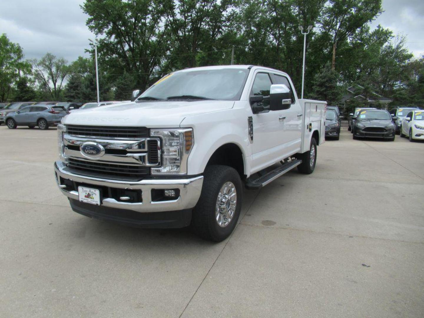 2019 WHITE FORD F250 SUPER DUTY (1FT7W2B60KE) with an 6.2L engine, Automatic transmission, located at 908 SE 14th Street, Des Moines, IA, 50317, (515) 281-0330, 41.580303, -93.597046 - Photo#0