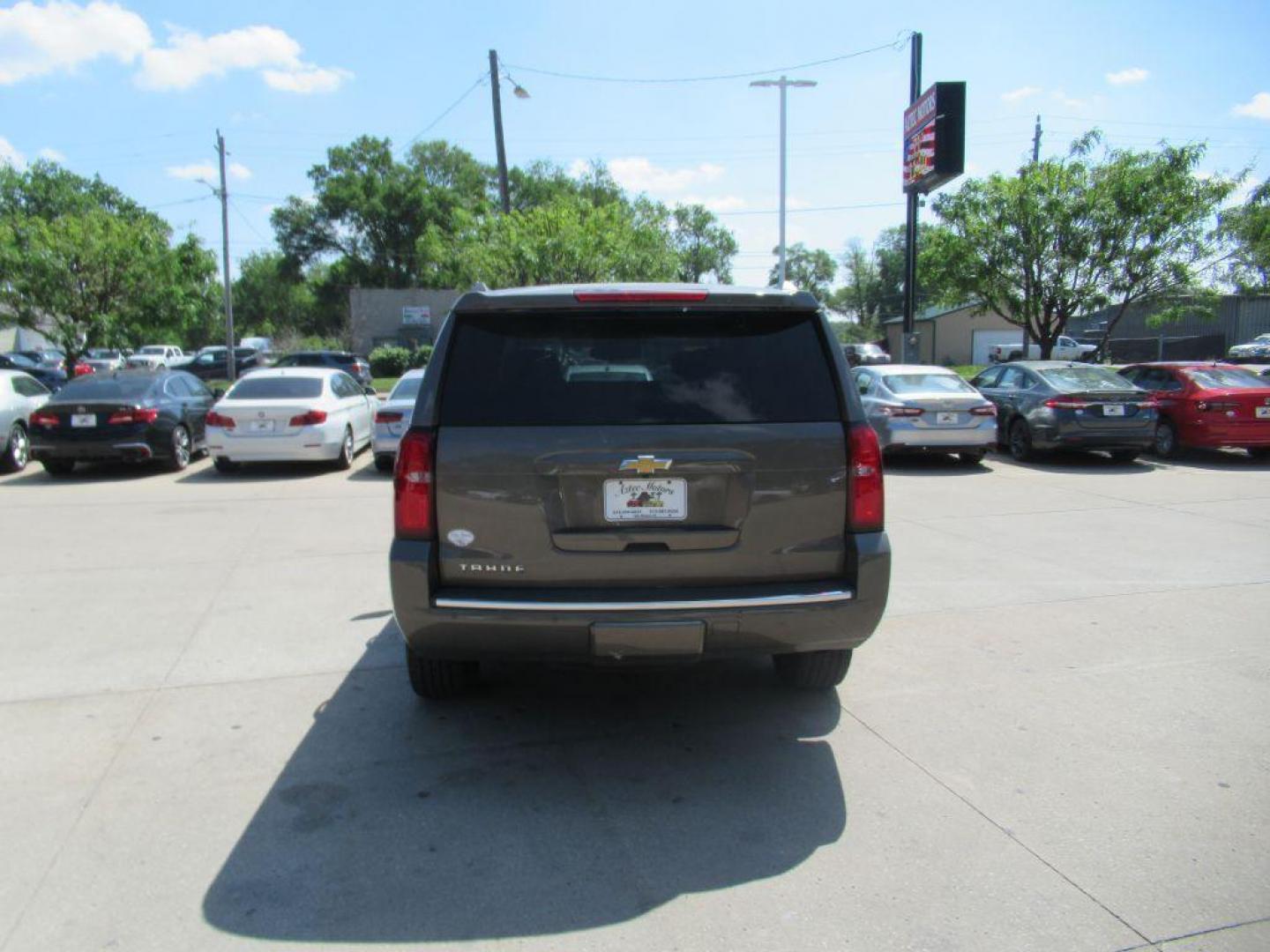 2016 BROWN CHEVROLET TAHOE LTZ (1GNSKCKC7GR) with an 5.3L engine, Automatic transmission, located at 908 SE 14th Street, Des Moines, IA, 50317, (515) 281-0330, 41.580303, -93.597046 - Photo#5