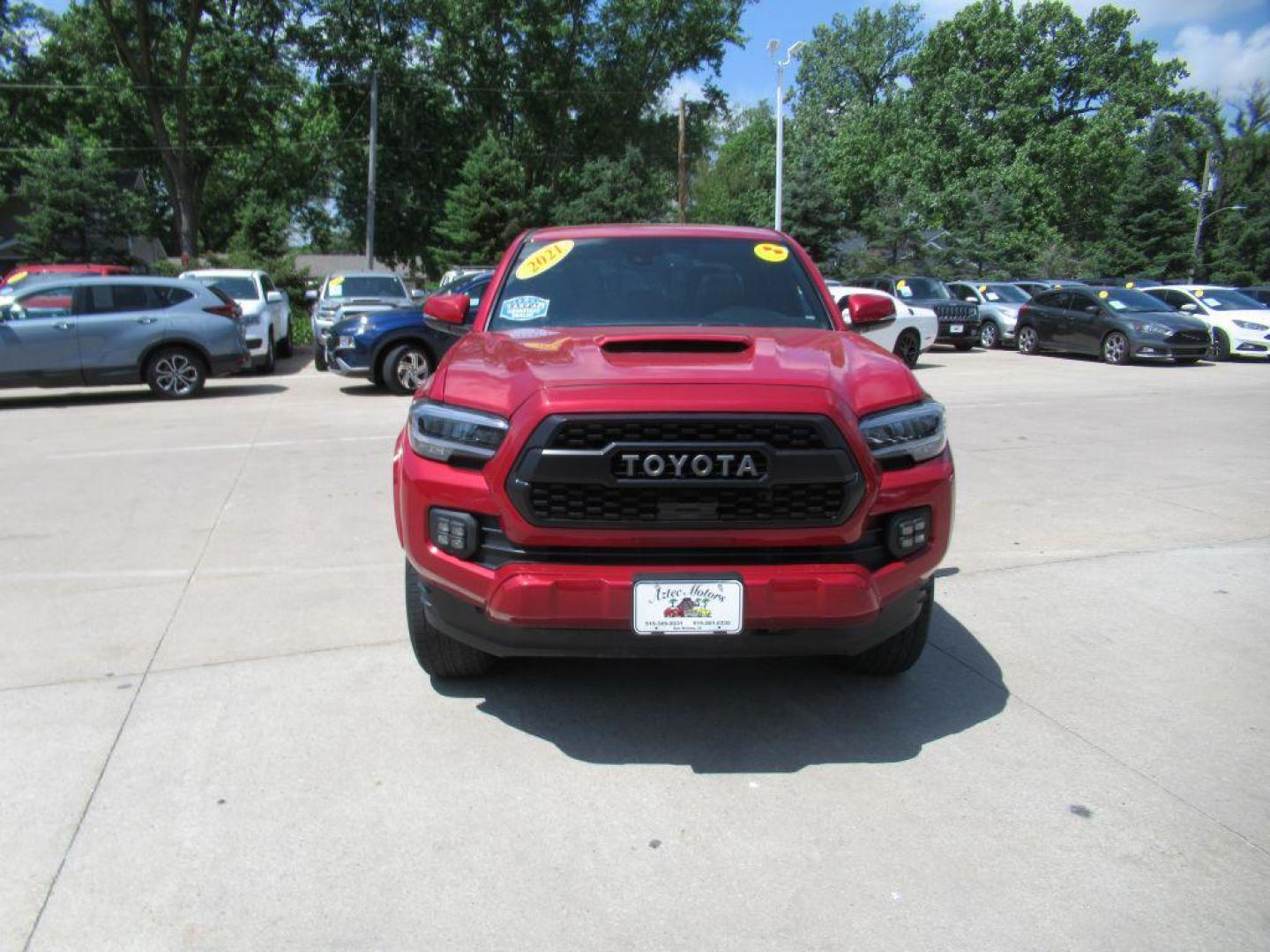 2021 RED TOYOTA TACOMA DOUBLE CAB (3TYCZ5AN4MT) with an 3.5L engine, Automatic transmission, located at 908 SE 14th Street, Des Moines, IA, 50317, (515) 281-0330, 41.580303, -93.597046 - Photo#1