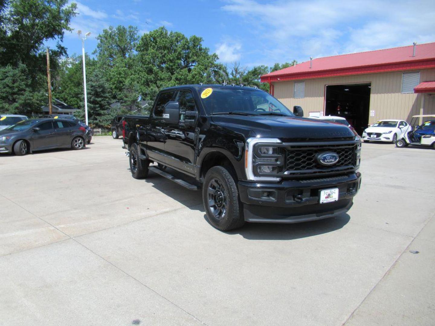 2023 BLACK FORD F250 SUPER DUTY (1FT7W2BT1PE) with an 6.7L engine, Automatic transmission, located at 908 SE 14th Street, Des Moines, IA, 50317, (515) 281-0330, 41.580303, -93.597046 - Photo#2