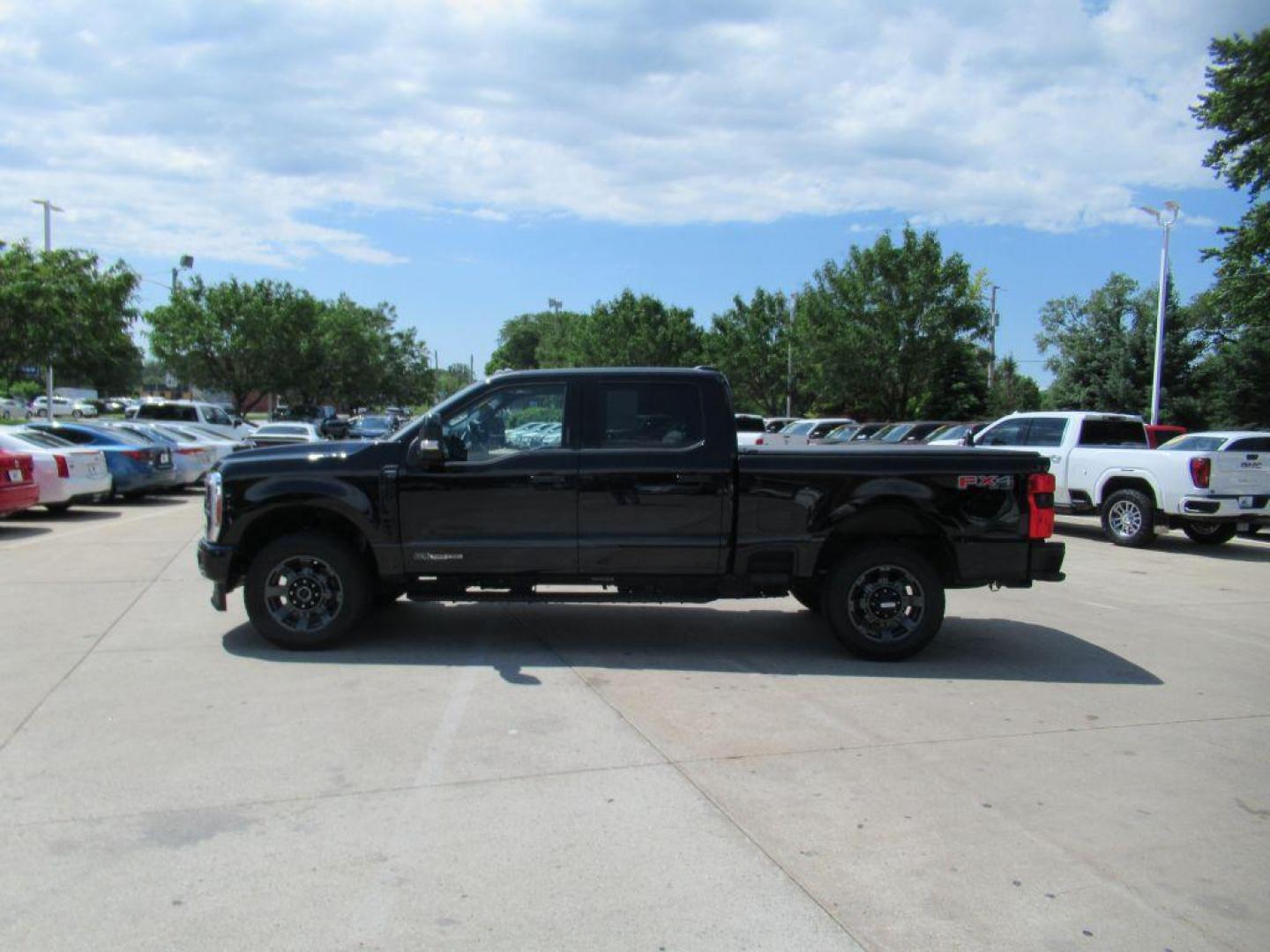 2023 BLACK FORD F250 SUPER DUTY (1FT7W2BT1PE) with an 6.7L engine, Automatic transmission, located at 908 SE 14th Street, Des Moines, IA, 50317, (515) 281-0330, 41.580303, -93.597046 - Photo#7