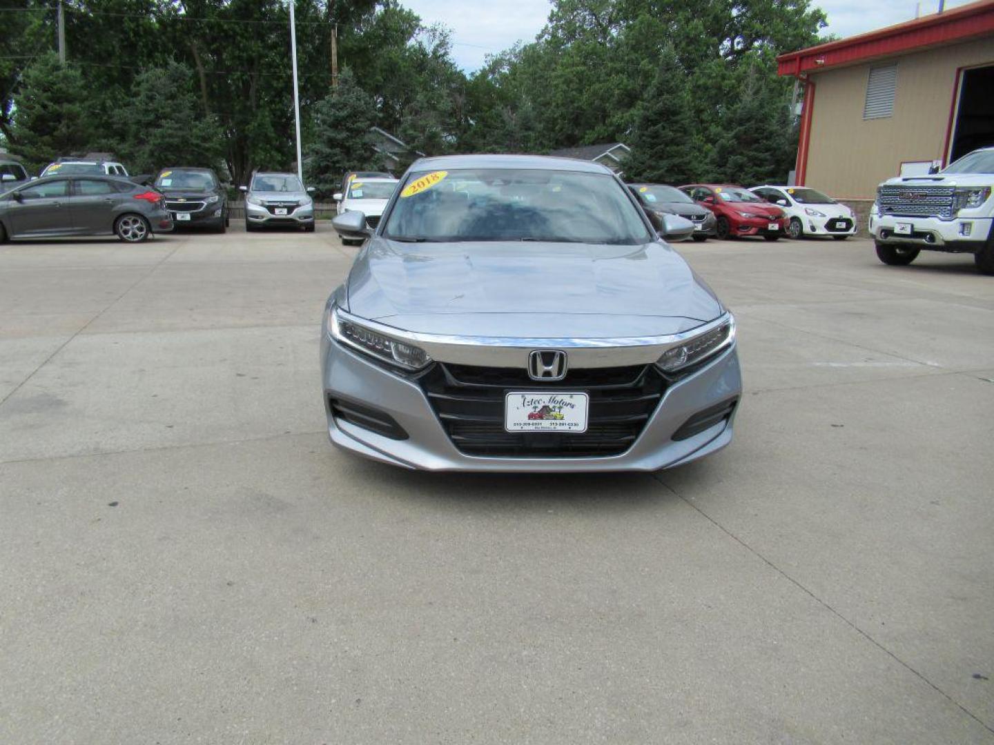 2018 SILVER HONDA ACCORD LX (1HGCV1F14JA) with an 1.5L engine, Continuously Variable transmission, located at 908 SE 14th Street, Des Moines, IA, 50317, (515) 281-0330, 41.580303, -93.597046 - Photo#1