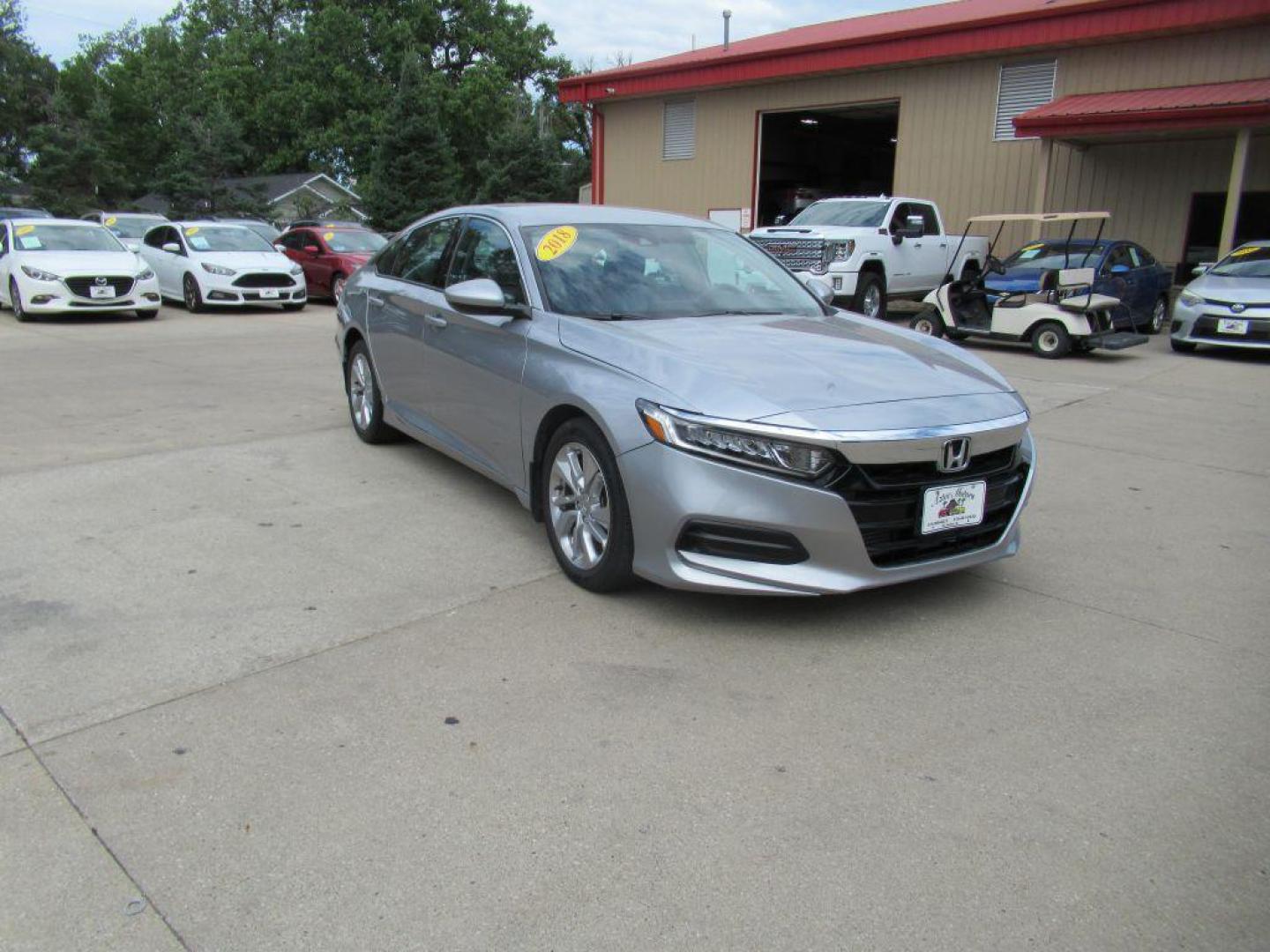 2018 SILVER HONDA ACCORD LX (1HGCV1F14JA) with an 1.5L engine, Continuously Variable transmission, located at 908 SE 14th Street, Des Moines, IA, 50317, (515) 281-0330, 41.580303, -93.597046 - Photo#2