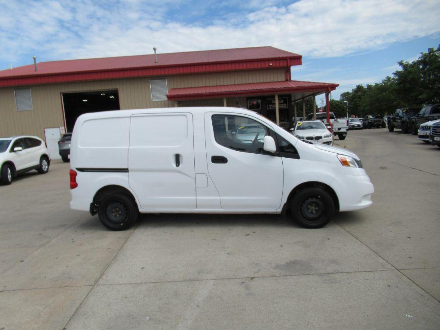 2020 WHITE NISSAN NV200 2.5S (3N6CM0KN6LK) with an 2.0L engine, Automatic transmission, located at 908 SE 14th Street, Des Moines, IA, 50317, (515) 281-0330, 41.580303, -93.597046 - Photo#3