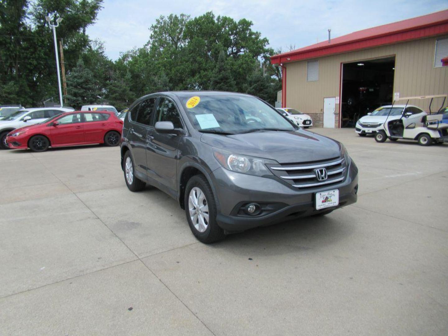 2014 GRAY HONDA CR-V EX (2HKRM4H51EH) with an 2.4L engine, Automatic transmission, located at 908 SE 14th Street, Des Moines, IA, 50317, (515) 281-0330, 41.580303, -93.597046 - Photo#2