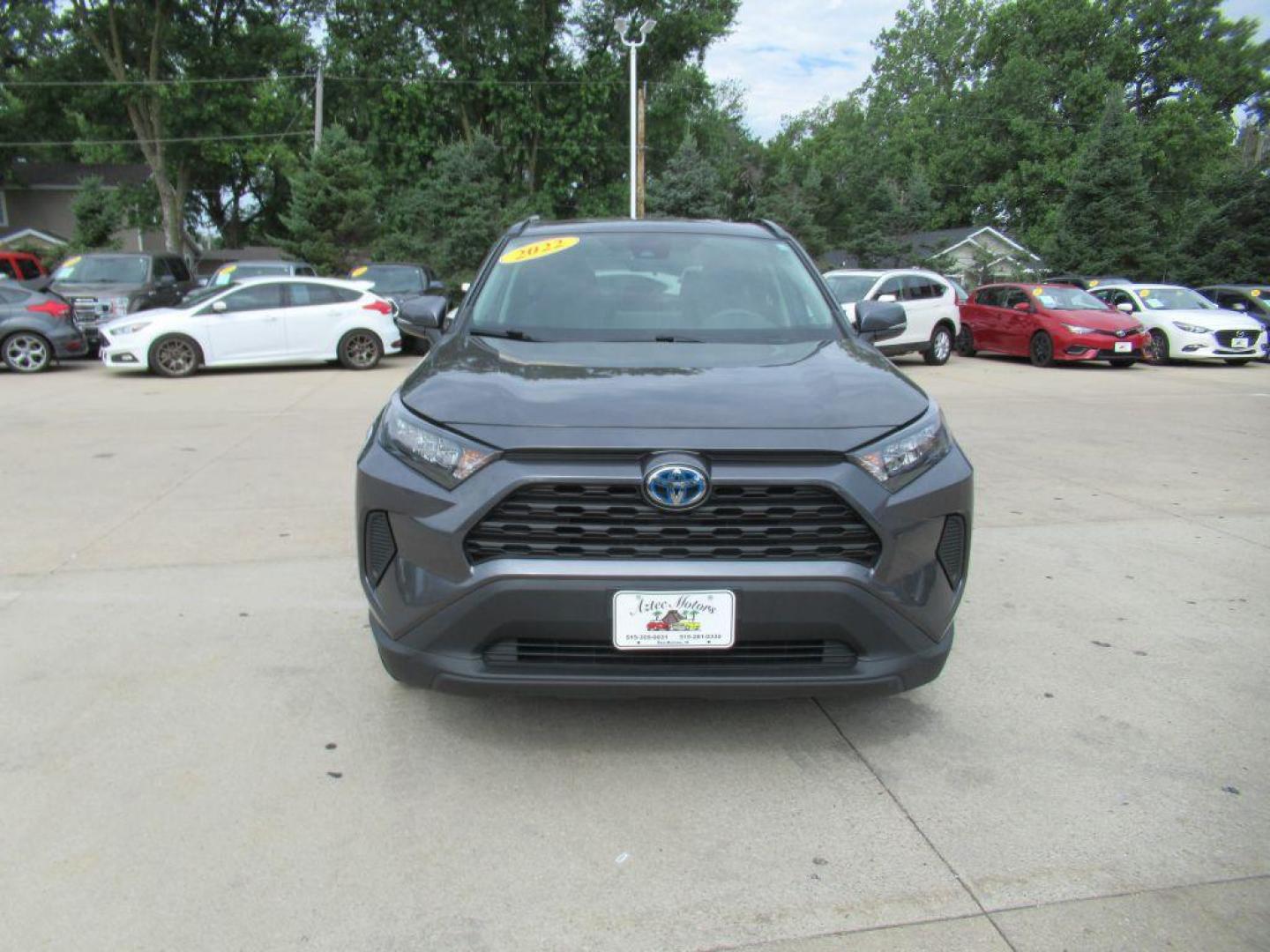 2022 GRAY TOYOTA RAV4 HYBRID LE (4T3MWRFV3NU) with an 2.5L engine, Continuously Variable transmission, located at 908 SE 14th Street, Des Moines, IA, 50317, (515) 281-0330, 41.580303, -93.597046 - Photo#0