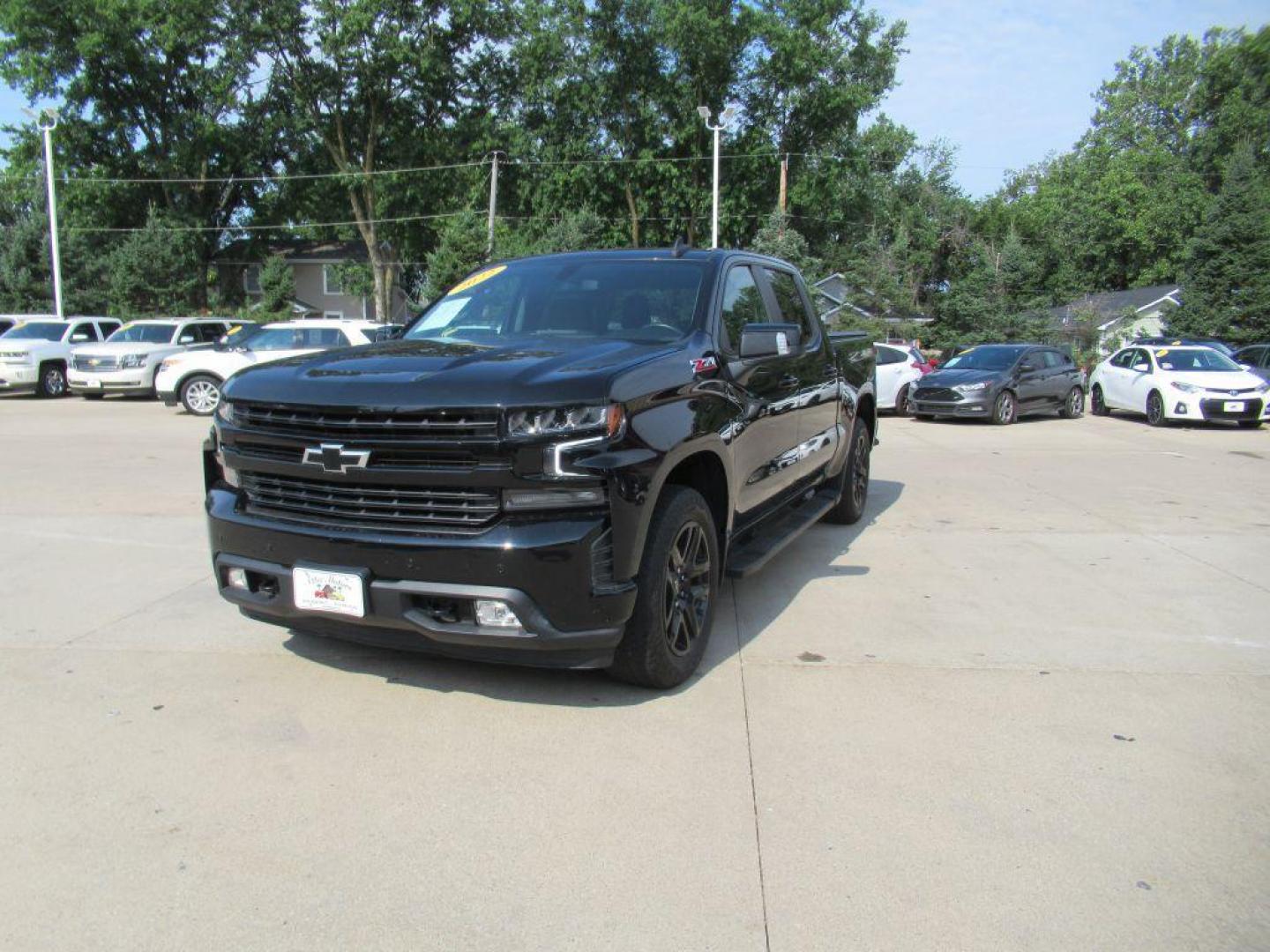 2022 BLACK CHEVROLET SILVERADO LTD 1 RST (3GCUYEED5NG) with an 5.3L engine, Automatic transmission, located at 908 SE 14th Street, Des Moines, IA, 50317, (515) 281-0330, 41.580303, -93.597046 - Photo#0