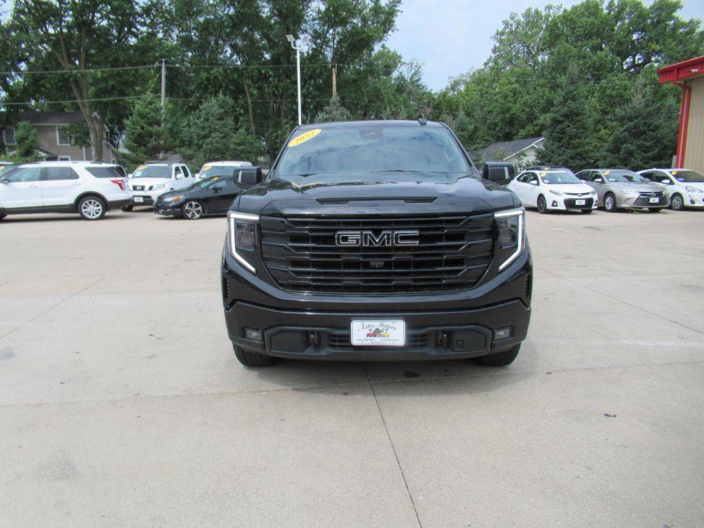 2022 BLACK GMC SIERRA 1500 ELEVATION (3GTUUCET9NG) with an 3.0L engine, Automatic transmission, located at 908 SE 14th Street, Des Moines, IA, 50317, (515) 281-0330, 41.580303, -93.597046 - Photo#1