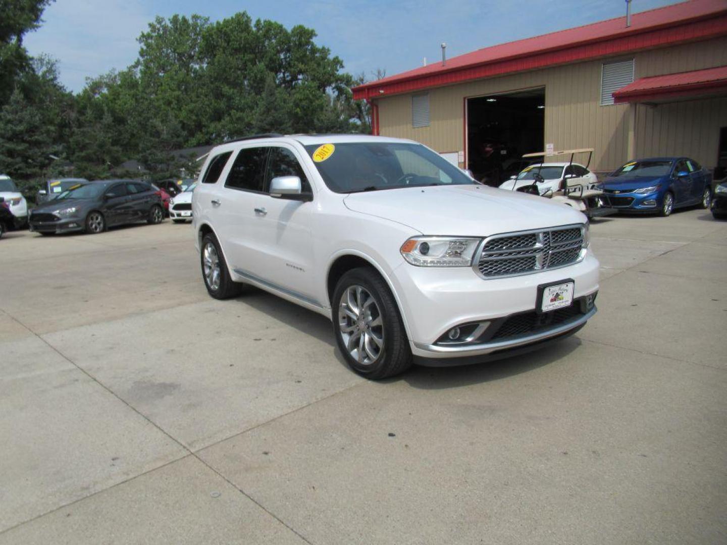 2017 WHITE DODGE DURANGO CITADEL (1C4RDJEG5HC) with an 3.6L engine, Automatic transmission, located at 908 SE 14th Street, Des Moines, IA, 50317, (515) 281-0330, 41.580303, -93.597046 - Photo#2