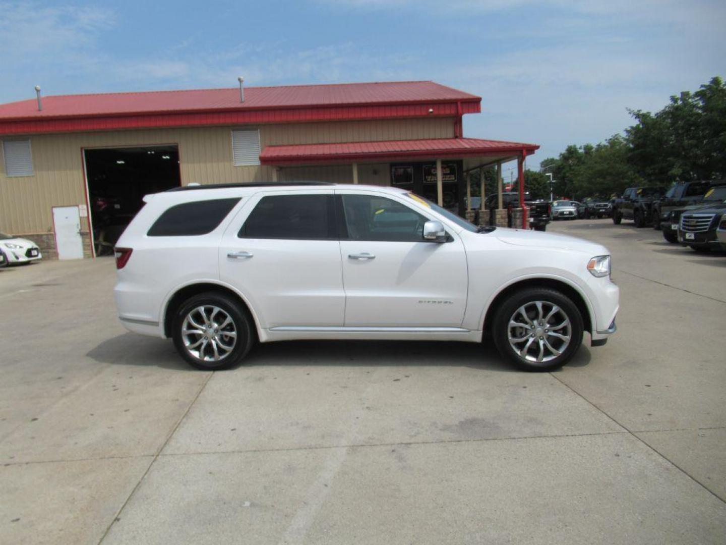 2017 WHITE DODGE DURANGO CITADEL (1C4RDJEG5HC) with an 3.6L engine, Automatic transmission, located at 908 SE 14th Street, Des Moines, IA, 50317, (515) 281-0330, 41.580303, -93.597046 - Photo#3