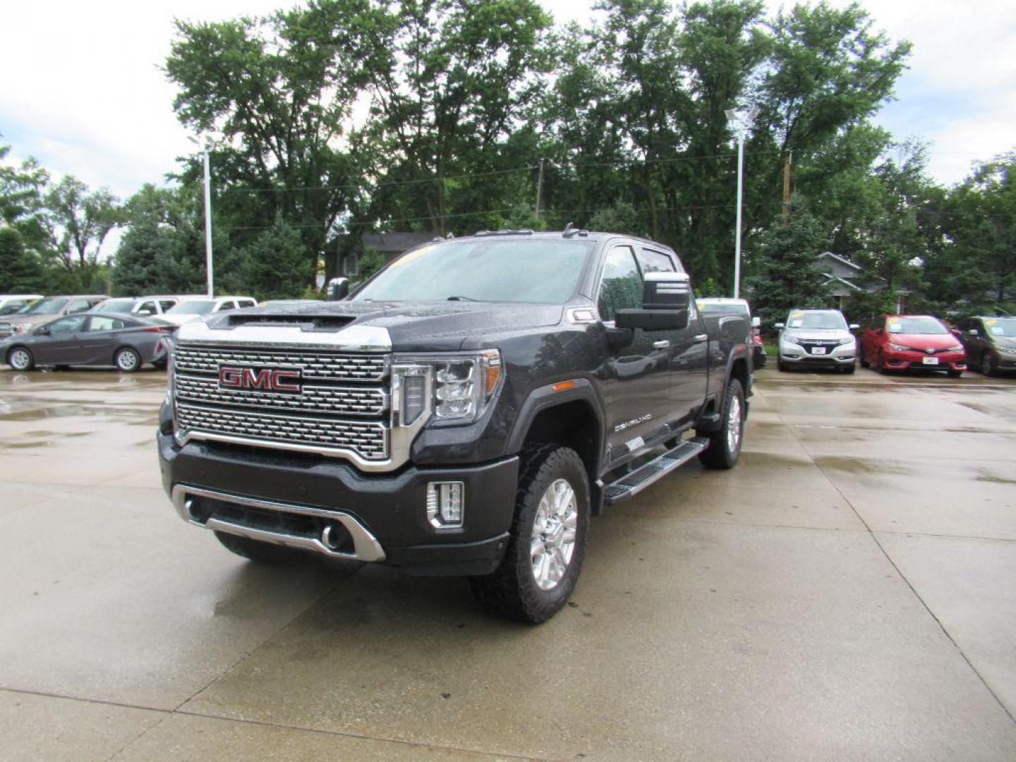 2020 BLACK GMC SIERRA 2500 DENALI (1GT19REY3LF) with an 6.6L engine, Automatic transmission, located at 908 SE 14th Street, Des Moines, IA, 50317, (515) 281-0330, 41.580303, -93.597046 - Photo#0