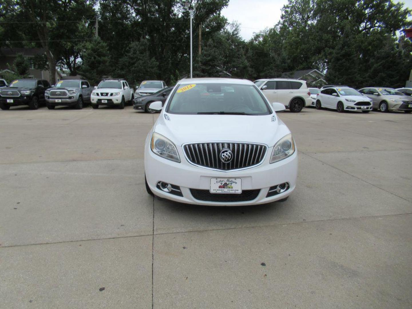 2014 WHITE BUICK VERANO CONVENIENCE (1G4PR5SKXE4) with an 2.4L engine, Automatic transmission, located at 908 SE 14th Street, Des Moines, IA, 50317, (515) 281-0330, 41.580303, -93.597046 - Photo#1