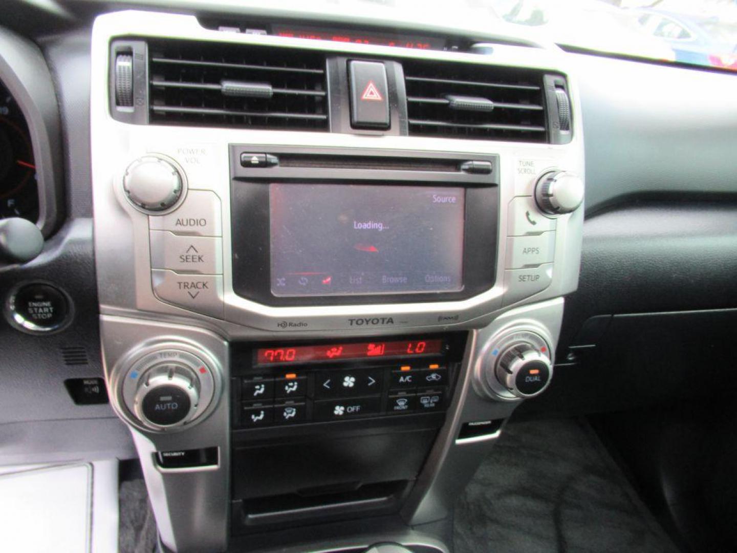 2013 WHITE TOYOTA 4RUNNER SR5 (JTEBU5JRXD5) with an 4.0L engine, Automatic transmission, located at 908 SE 14th Street, Des Moines, IA, 50317, (515) 281-0330, 41.580303, -93.597046 - Photo#20