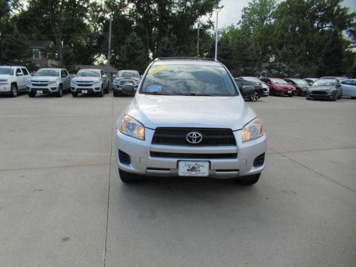 2011 SILVER TOYOTA RAV4 (2T3BF4DV3BW) with an 2.5L engine, Automatic transmission, located at 908 SE 14th Street, Des Moines, IA, 50317, (515) 281-0330, 41.580303, -93.597046 - Photo#1