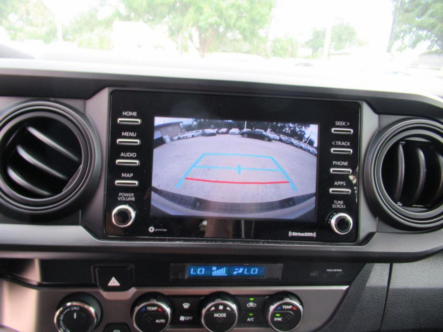 2021 SILVER TOYOTA TACOMA DOUBLE CAB (3TMCZ5AN4MM) with an 3.5L engine, Automatic transmission, located at 908 SE 14th Street, Des Moines, IA, 50317, (515) 281-0330, 41.580303, -93.597046 - Photo#22