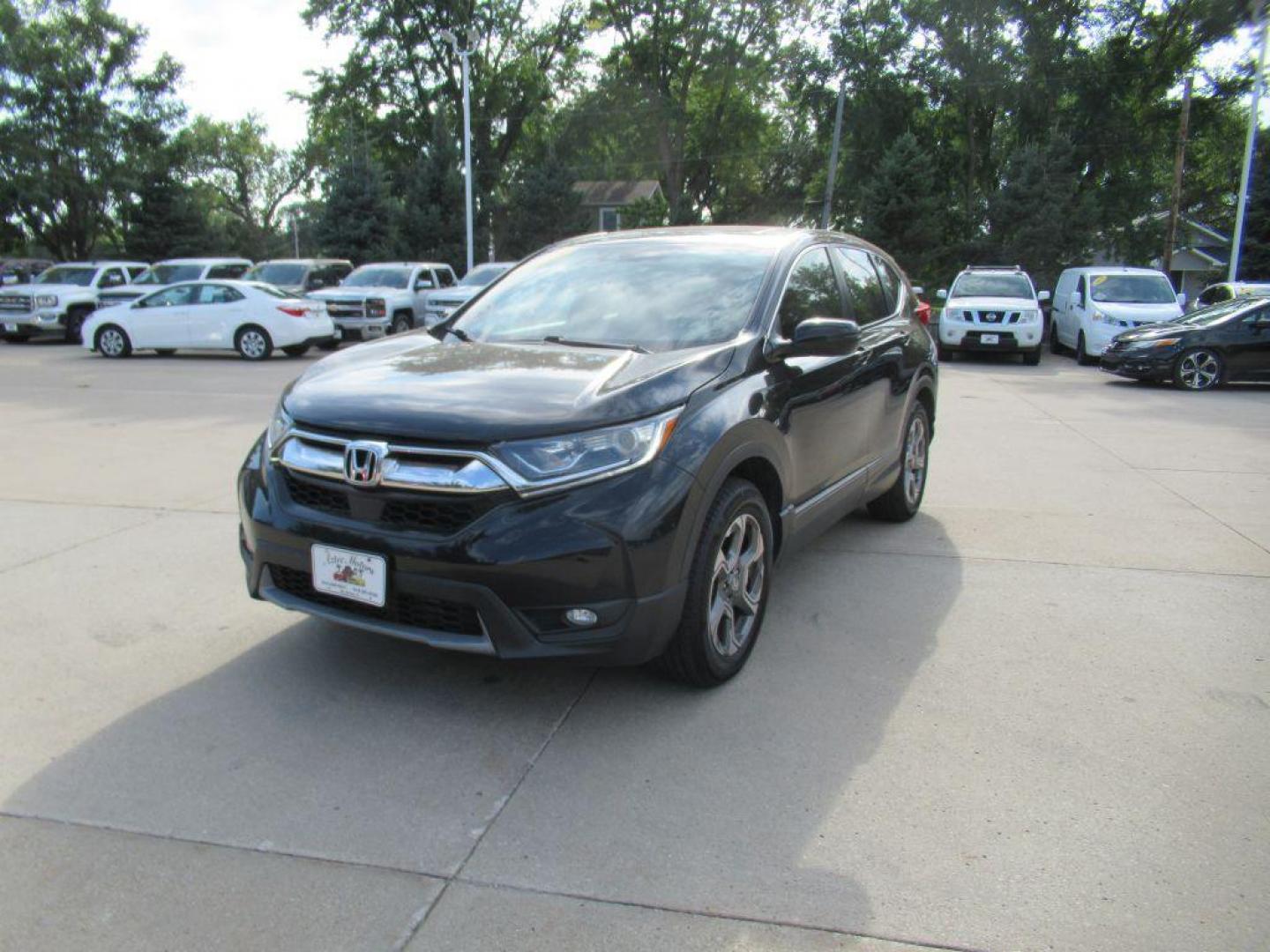 2018 BLACK HONDA CR-V EX (2HKRW2H51JH) with an 1.5L engine, Continuously Variable transmission, located at 908 SE 14th Street, Des Moines, IA, 50317, (515) 281-0330, 41.580303, -93.597046 - Photo#0