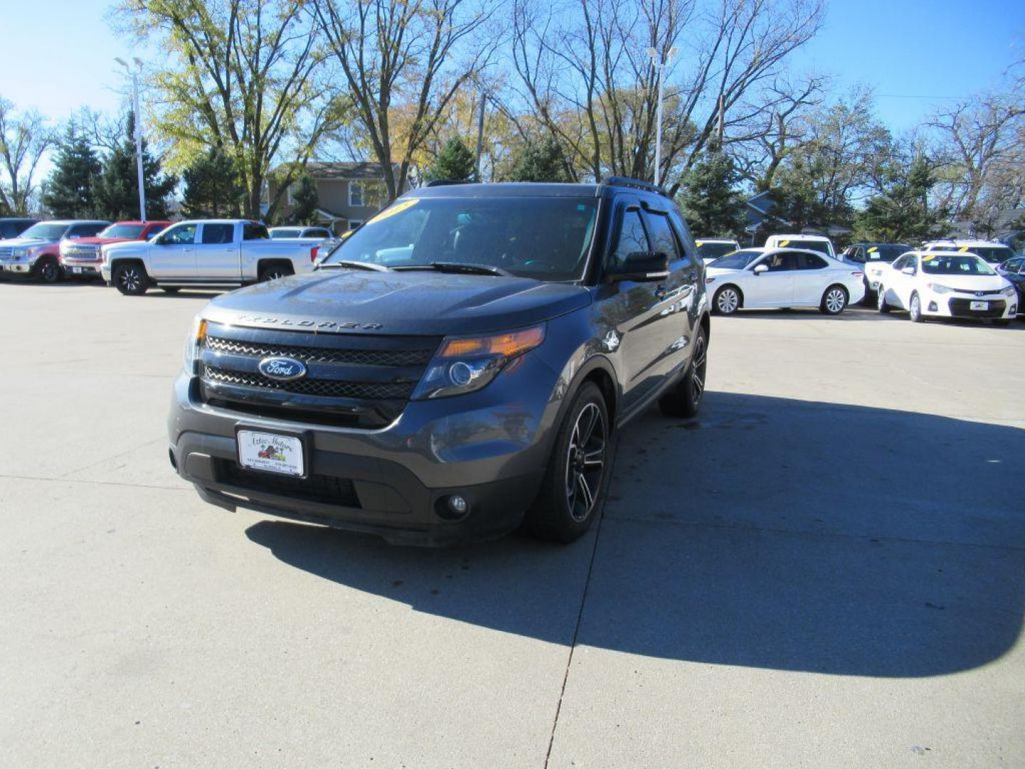 2015 GRAY FORD EXPLORER SPORT (1FM5K8GT4FG) with an 3.5L engine, Automatic transmission, located at 908 SE 14th Street, Des Moines, IA, 50317, (515) 281-0330, 41.580303, -93.597046 - Photo#0