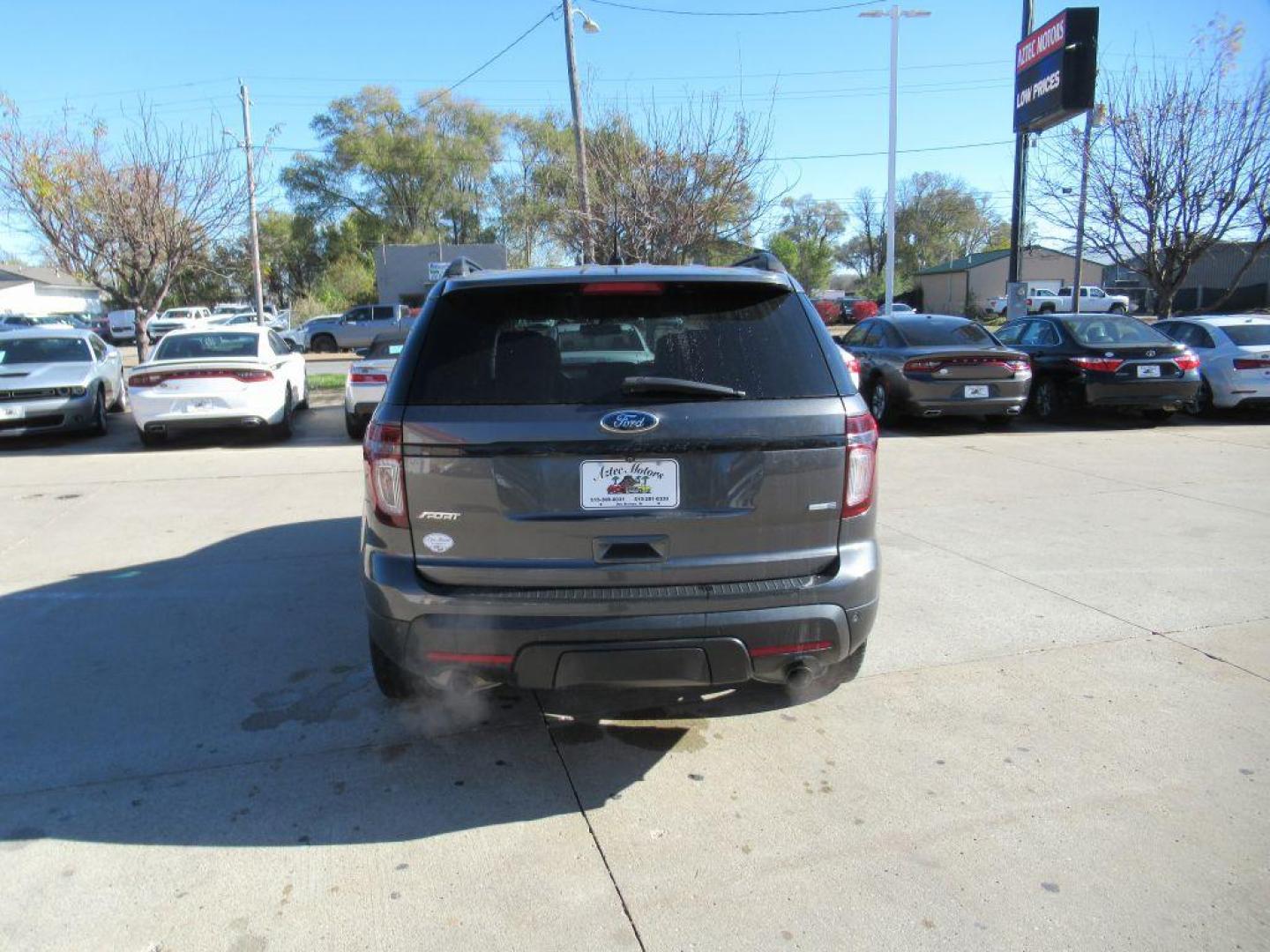 2015 GRAY FORD EXPLORER SPORT (1FM5K8GT4FG) with an 3.5L engine, Automatic transmission, located at 908 SE 14th Street, Des Moines, IA, 50317, (515) 281-0330, 41.580303, -93.597046 - Photo#5